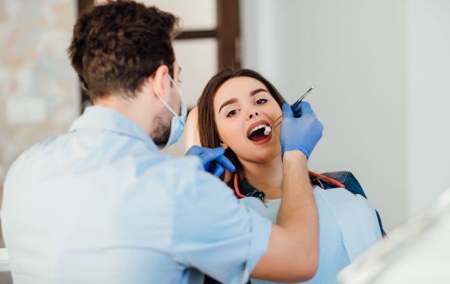 Що не можна робити перед візитом до стоматолога: це важливо знати
