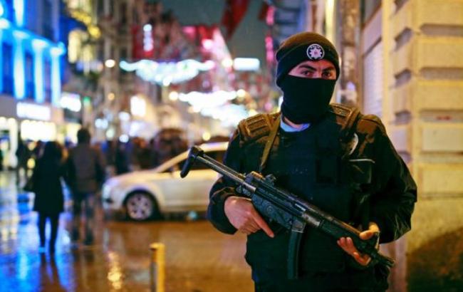 Стрілянина в нічному клубі в Стамбулі: дві людини загинули