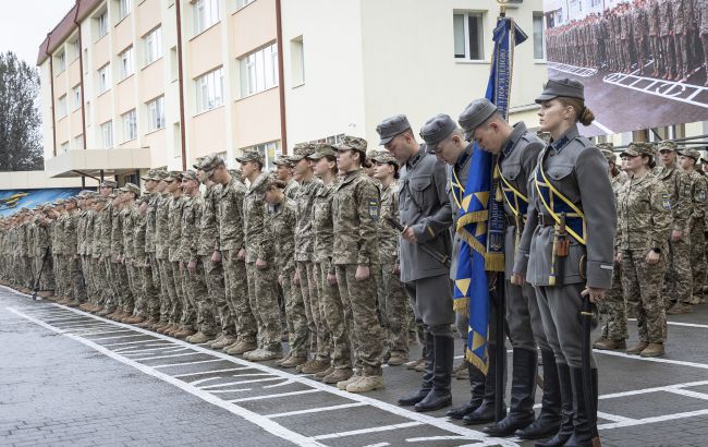 Не лише штурмовики? Які насправді спеціальності й бонуси пропонують курсантам військові виші