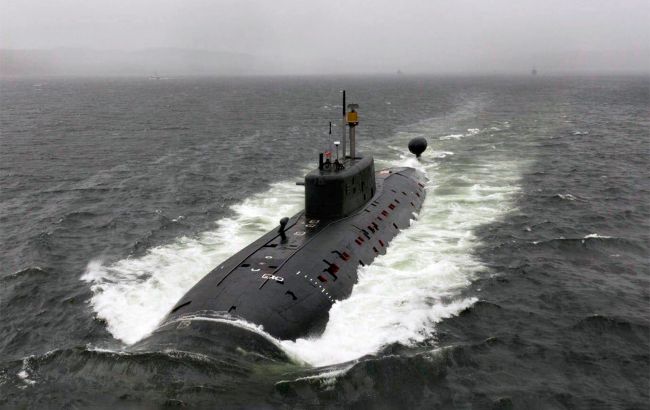 Россияне вывели подводный ракетоноситель в Черное море после недельной паузы
