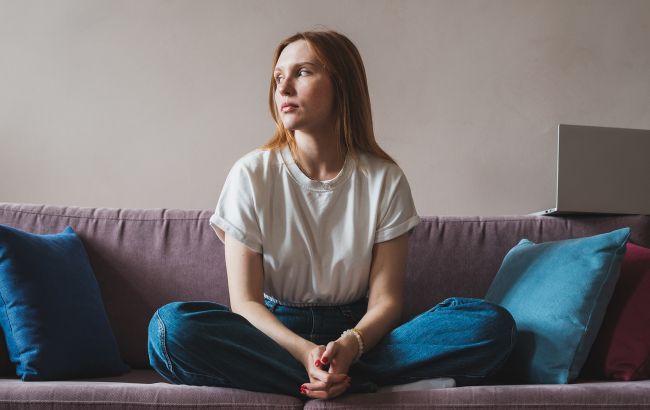 Почему мы дольше помним негативные события, чем позитивные: объясняет психиатр