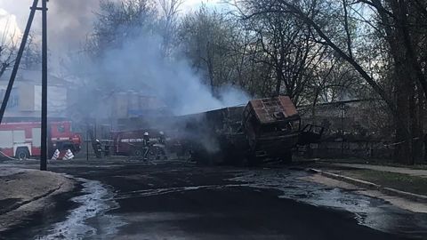 В Рубіжному у військовій частині сталася пожежа. Містян закликали зберігати спокій