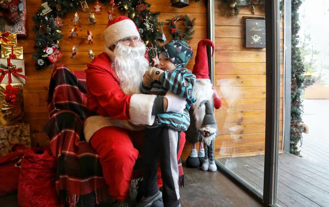 Резиденції святого Миколая відкрились в Україні. Куди повести дитину, щоб подарувати свято