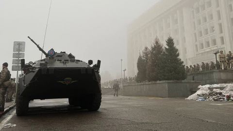 У Казахстані почалося виведення військ ОДКБ