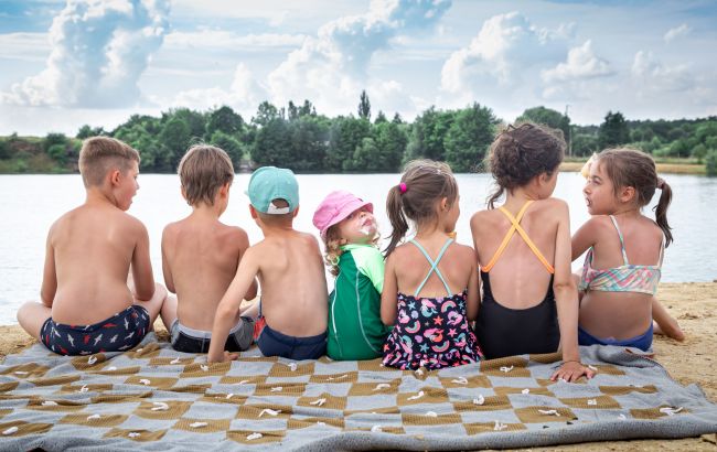 В Украине заработали летние детские лагеря: куда отправить школьника и за сколько