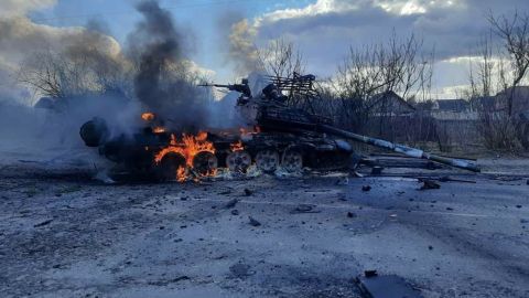 Под Николаевом ВСУ накрыли базу оккупантов: уничтожены сотни единиц боевой техники