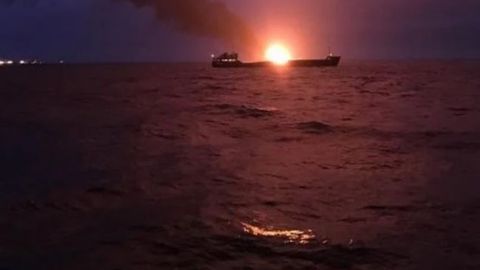 Пожежа на танкерах у Чорному морі триває 22 день