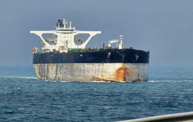 После ударов дронов Россия приостановила экспорт нефти через Приморск и Усть-Лугу