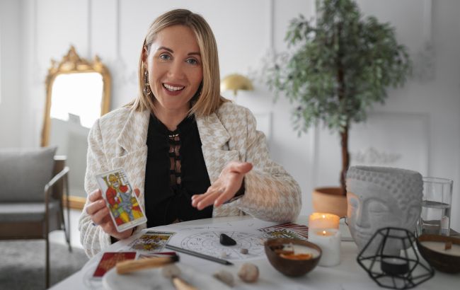 Карти Таро назвали знаки Зодіаку, в життя яких увірвуться великі зміни вже на вихідних