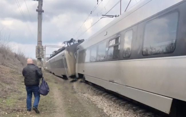 Названа предварительная причина инцидента с поездом под Запорожьем  