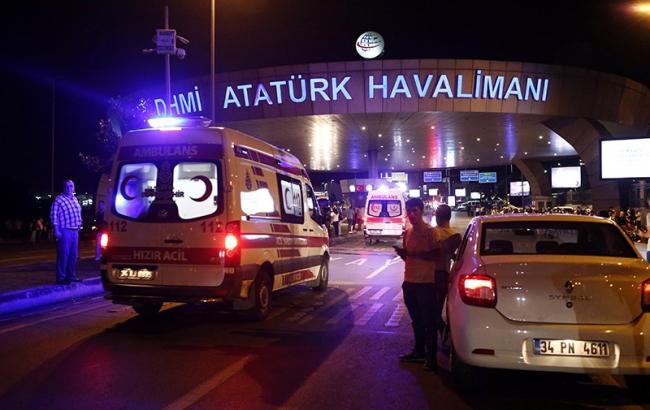 В результаті теракту в стамбульському аеропорту загинуло 36 людей