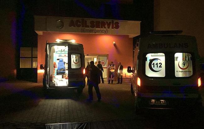 На сході Туреччині підірвали поліцейський автомобіль