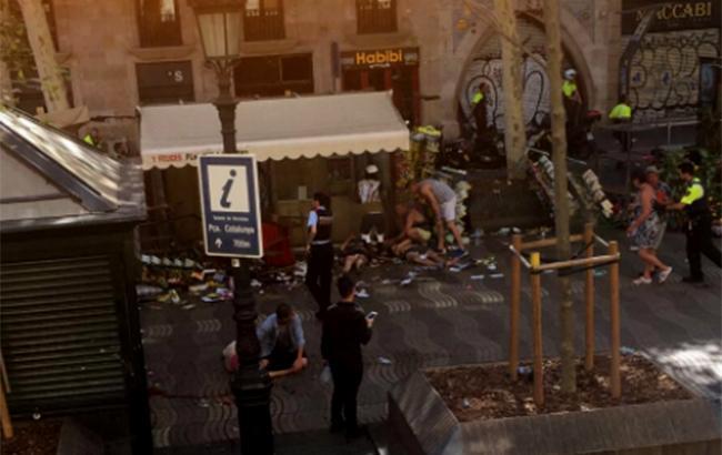 В Іспанії оголошено триденну жалобу у зв'язку з терактом у Барселоні