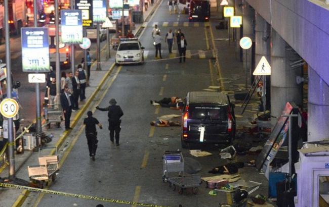 Турецька поліція підозрює ІДІЛ у теракті в аеропорту