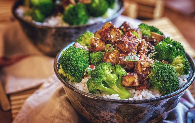 Названо кращі продукти, які пригнічують апетит: що додати в раціон