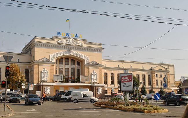 У Тернополі евакуюють вокзал та універмаг: що трапилося