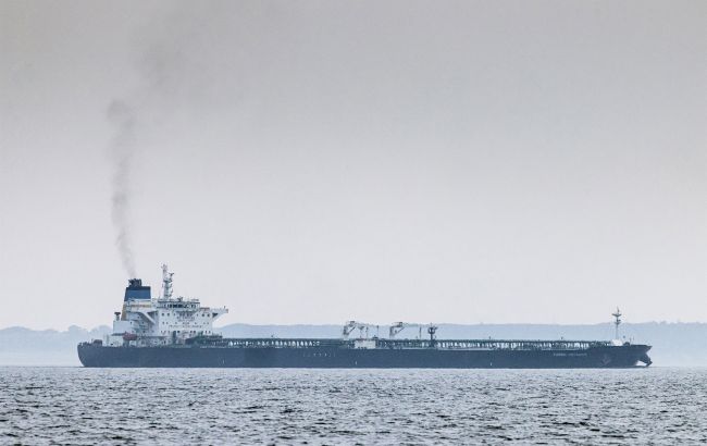 В ЄС обговорюють посилення санкцій проти тіньового флоту РФ: під удар потраплять порти