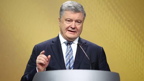 Порошенко рассказал, будет ли продлено военное положение