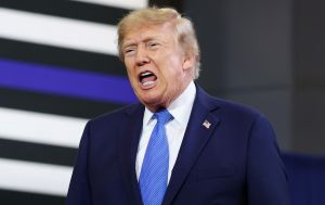 Трамп пообіцяв Росії допомогу через випадок легеневої чуми в Іркутській області