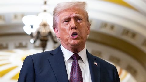 Трамп зробив жорстку заяву з погрозами Зеленському