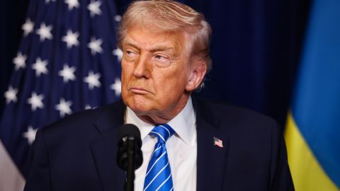 "Зеленський і Путін згодні": Трамп виступив з новою заявою про Patriot для України