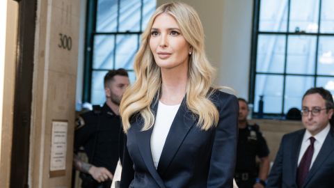 Кто такая Иванка Трамп? Все о ее муже, детях и сложных отношениях с Меланией
