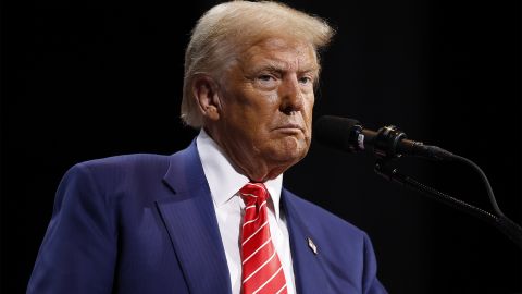 Трамп готовий до санкцій проти РФ, якщо розмова з Путіним не буде "успішною", - Білий дім