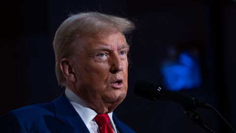 Трамп зупинив застосування закону США про заборону бізнесу давати хабарі чиновникам за кордоном