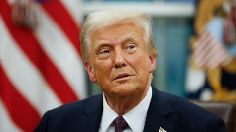 Японія і Тайвань призупинили відправку дрібних посилок у США: до чого тут Трамп