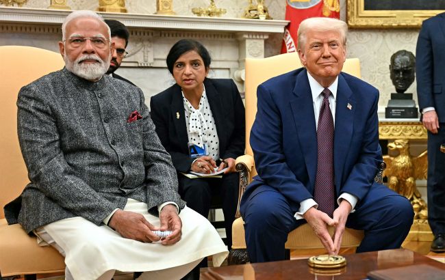 Индия поставила на паузу переговоры о закупке оружия в США после тарифов Трампа, - Reuters