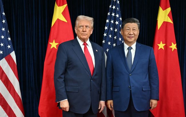 Трамп готує розмову з Сі Цзіньпіном про Тайвань та постачання зброї на острів