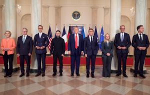 "Яструби" чи "прагматики". Хто може представити ЄС на переговорах про кінець війни