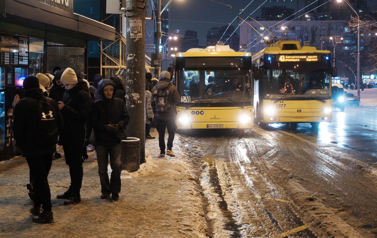 "Нічні рейси" у Києві: мешканці просять владу продовжити графік транспорту