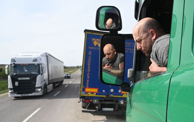 Через страйк польських перевізників утворився ще один затор біля кордону, - ДПСУ