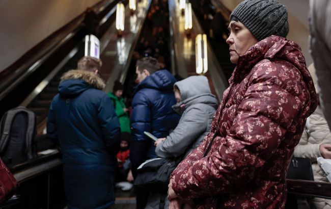 Вся Украина - красная. Воздушная тревога охватила страну: что известно (начались отбои)