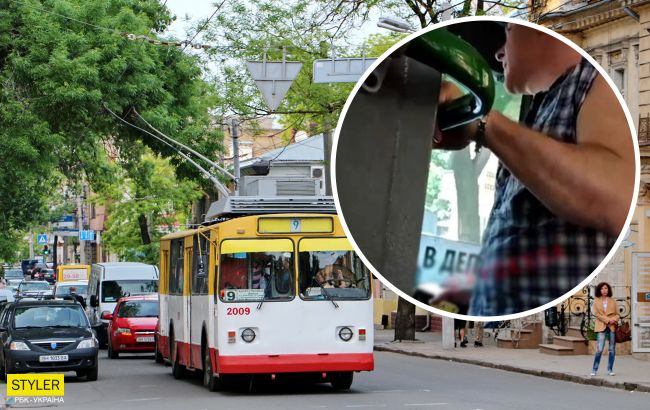 В Одессе подрались пассажир и женщина-водитель троллейбуса: вынуждена была отбиваться ногами (видео)