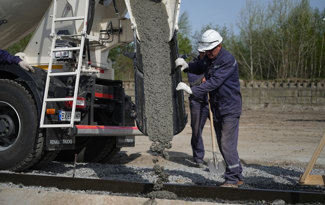 Работа, которую не заменит AI: почему компании "охотятся" на квалифицированных строителей