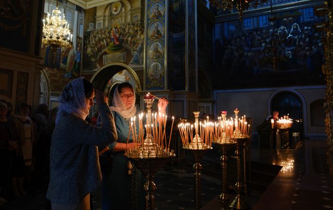 До якої церкви відносять себе українці: дані опитування