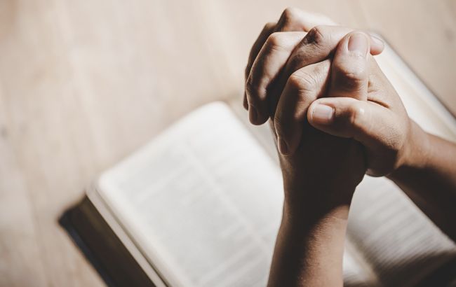 2 молитвы, которые нужно прочитать в Страстную пятницу