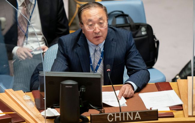 Китай на Радбезі ООН закликав США припинити постачання зброї Україні