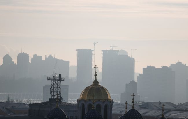 Ждать ли в Украине новую волну пыли из Сахары: ответ Укргидрометцентра