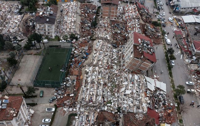 Число жертв внаслідок землетрусу в Туреччині зросло до 6234 осіб