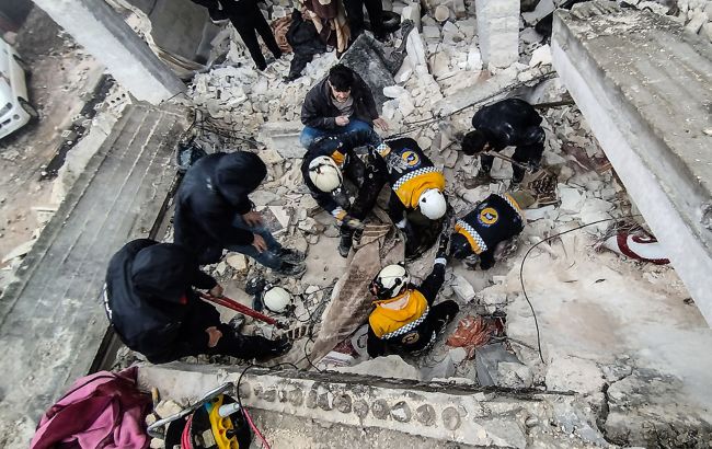 Число жертв землетрусу в Туреччині наблизилося до 1500