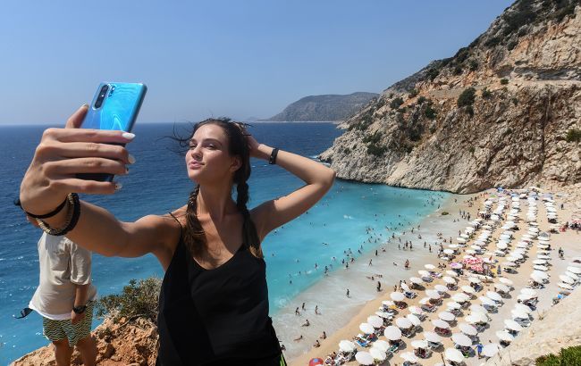 Як захистити смартфон на пляжі: слушні поради