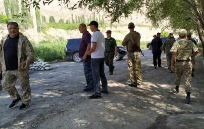 На границе между Таджикистаном и Киргизией произошла перестрелка