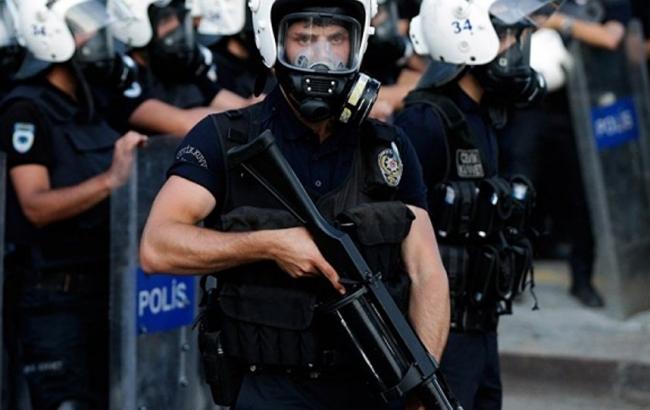 У Стамбулі застосували водомети проти демонстрації курдів