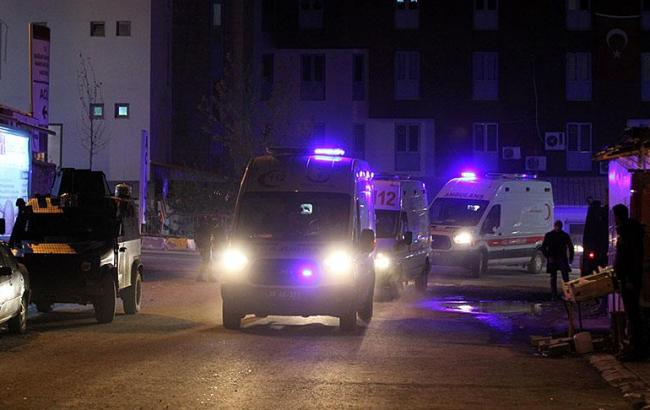 В результате взрыва на военной базе в Турции пострадали 25 человек