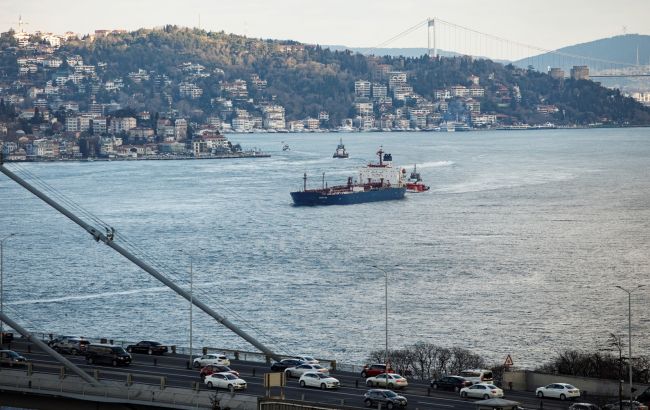 Турция приостановила транзит подсанкционных товаров на территорию России, - Reuters
