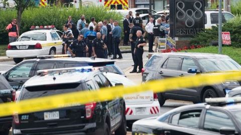 В Калифорнии мужчина устроил стрельбу на фестивале, есть погибшие и раненые