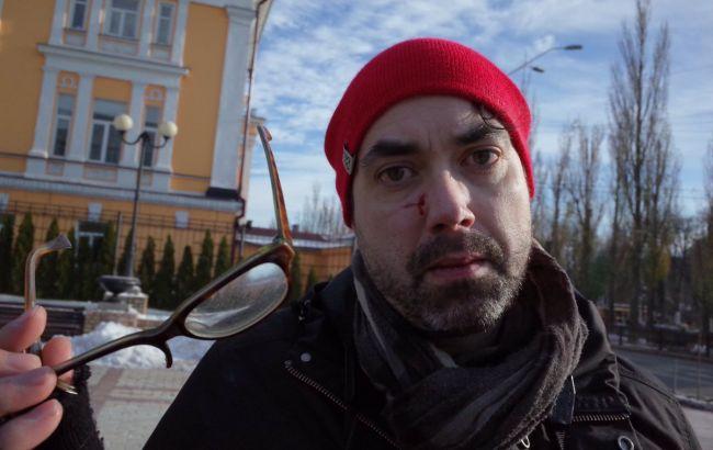 В МИД осудили нападение на канадского журналиста в Киеве